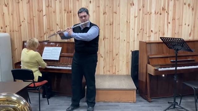 J S Bach, Flute Sonata Es dur, BWV 1031 part II Siciliano Ihor Hutnik смотреть онлайн