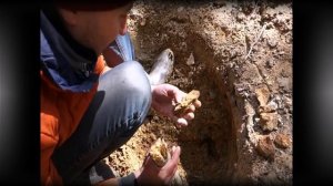 Добыча самоцветных камней... палкой!