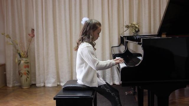 Vira Makohon, 9 years, Sumy Ukraine. William Gillock - Flamenko смотреть онлайн