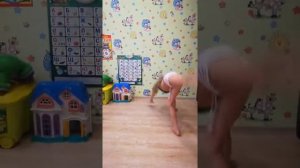 Первое видео про гимнастику