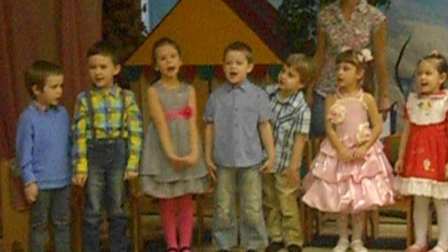 2015 - 08 марта в садике смотреть онлайн