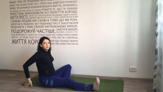 Йога-потягушки. 15 минут смотреть онлайн