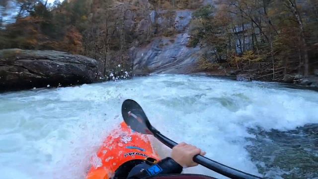Tallullah Gorge | Pyranha Scorch M смотреть онлайн