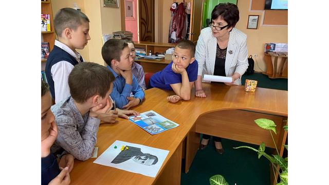 Фотовернисаж ко Дню библиотек смотреть онлайн