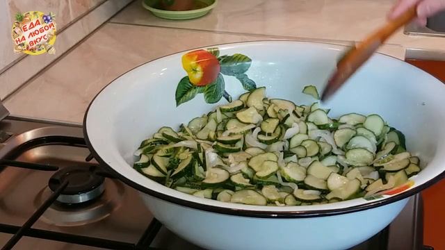 САЛАТ ИЗ ОГУРЦОВ НА ЗИМУ | БЕЗ СТЕРИЛИЗАЦИИ смотреть онлайн