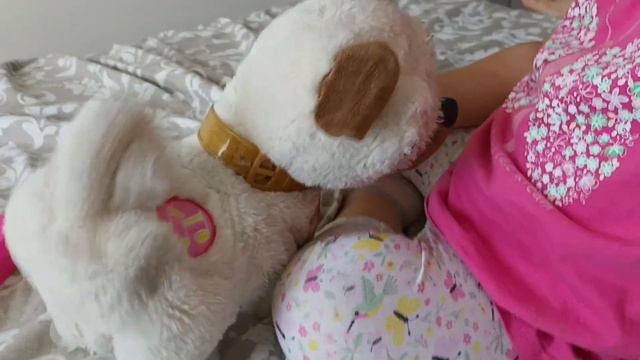 Pets ALIVE Poppy Der POPO Wackelnde Mops / Super Igracka Za Decu