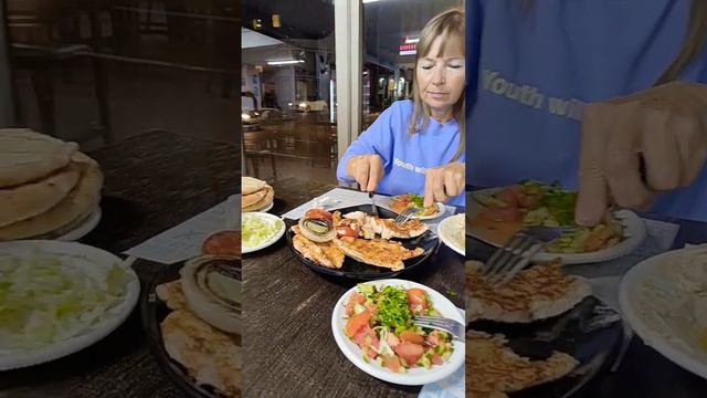 курочку принесли смотреть онлайн