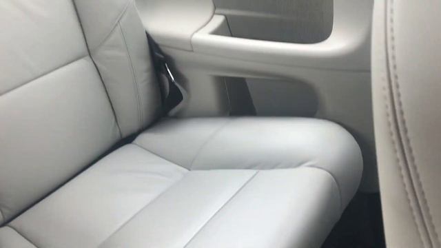 VOLVO C30 2010 смотреть онлайн