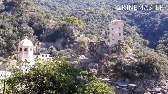 Путешествие по Лигурии Camogli. San Fruttuoso