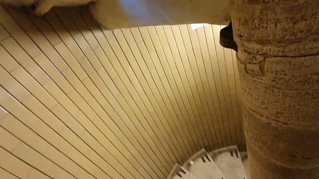 Восхождение на купол Собора Святого Петра. Продолжение смотреть онлайн