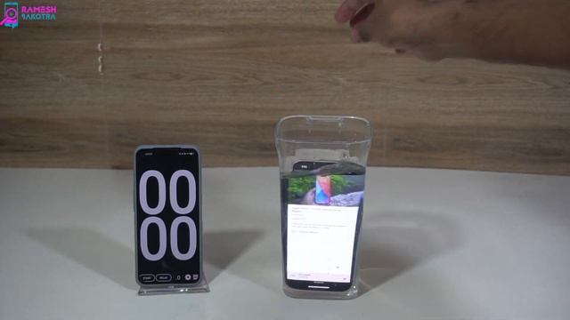Apple iPhone 13 Water Test | IP68 Rating смотреть онлайн