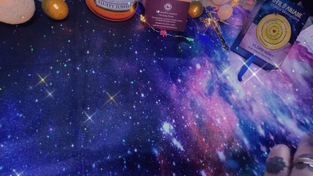 Dernière review rapide de l’année avec l’oracle ?? ô fil d’Ariane ??⭐️⭐️⭐️ Flore Cuny смотреть онлайн