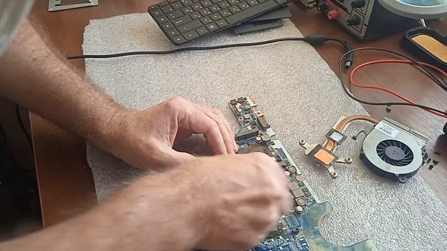 Разборка и чистка ноутбука Compaq cq56 смотреть онлайн