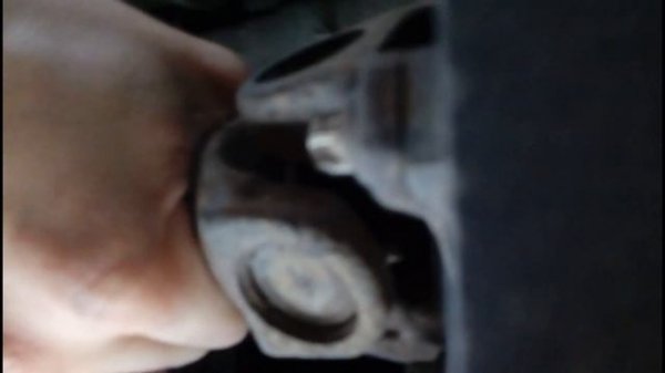 Люфт в крестовине переднего кардана БМВ Х3 Е83...Backlash in a crosspiece of a forward cardan