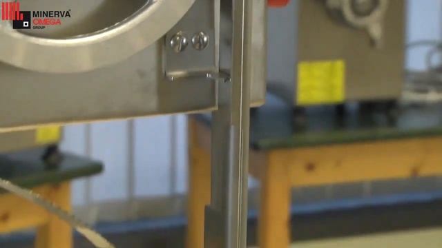 Пила ленточная CE 182 смотреть онлайн