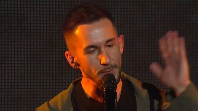 Группа ПИЦЦА - Фары (Live @ Известия Hall) (1).mp4 смотреть онлайн