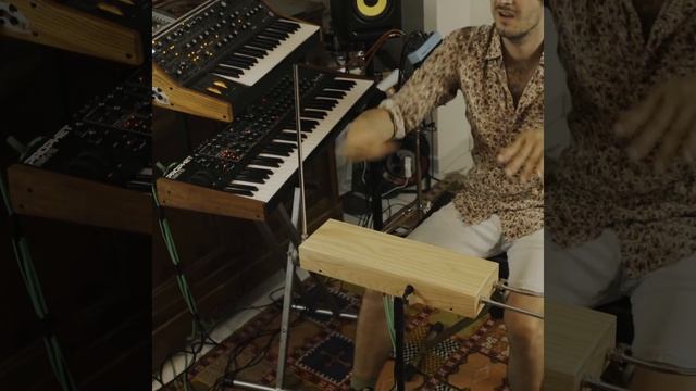 MEZERG - WELCOME THEREMIN смотреть онлайн
