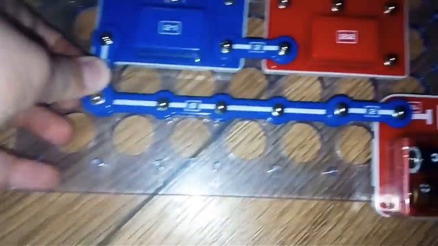 Громкие сигналы полицейской машины смотреть онлайн