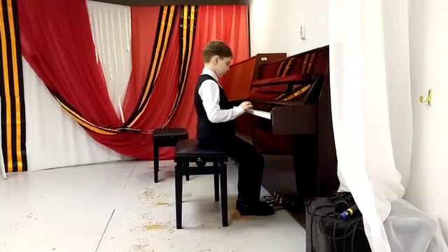 Старовойтов Виталий / Н. Любарский "Курочка" смотреть онлайн