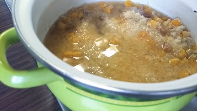 Вот это рис!! с сухофруктами и яблоками! Фруктовый плов! Попробуем?) смотреть онлайн