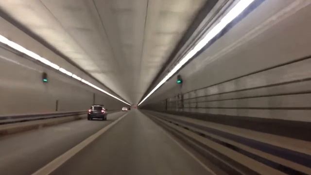 Tunnel under the ocean in Virginia смотреть онлайн