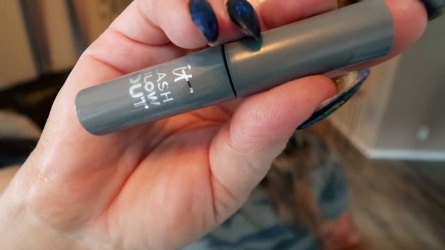 $10 BEAUTY BAG FROM SEPHORA??!? - BEAUTY FAVORITES - IS IT WORTH THE MONEY? Budget Beauty