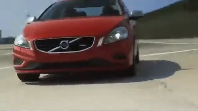 2012 Volvo S60 R Design Sedan смотреть онлайн
