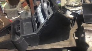 Консоль от приоры и тоннель от гранты на ваз 2107