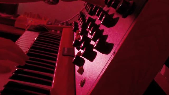 Minimoog Voyager OS Drone Flute смотреть онлайн