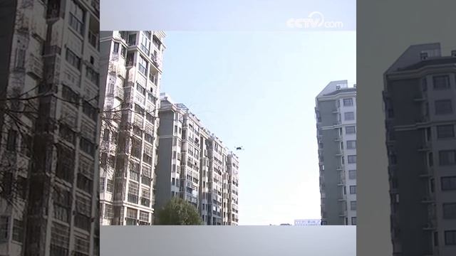 В городе Хэфэй дронами распыляют дезинфицирующие средства смотреть онлайн