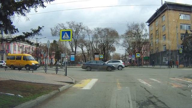 Уже несмешно: в Абакане водители игнорируют правила смотреть онлайн