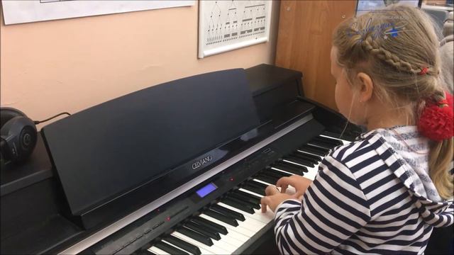 Студия обучения игре на фортепиано синтезаторе смотреть онлайн