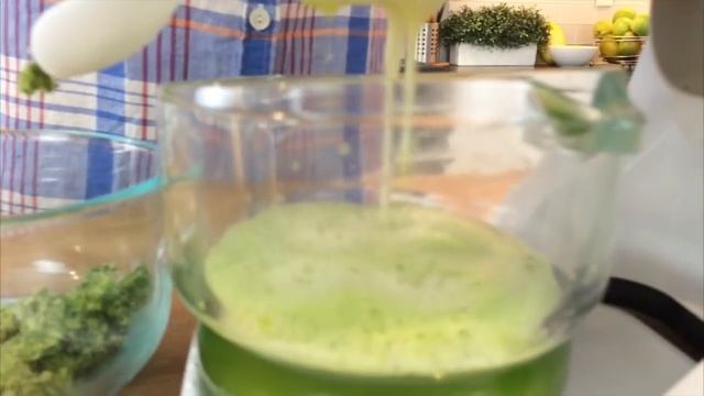 3 Tasty Green Juice Recipes - #CleanAndGreenWithDani