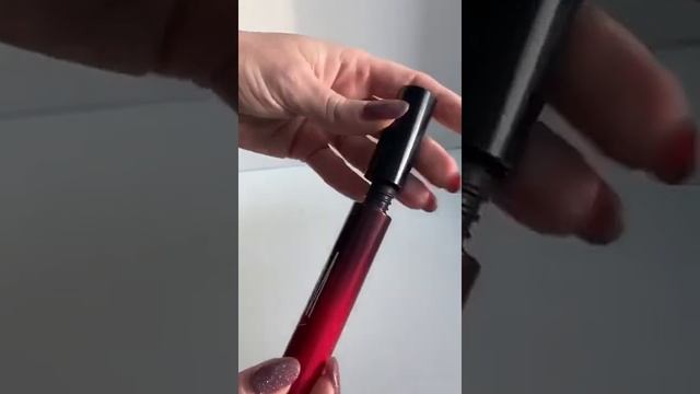 Тушь с эффектом накладных ресниц Glam Chic Glam Team смотреть онлайн