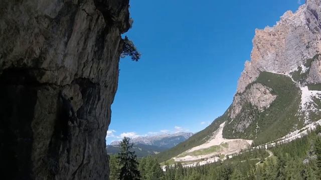 Climbing Dolomiti смотреть онлайн