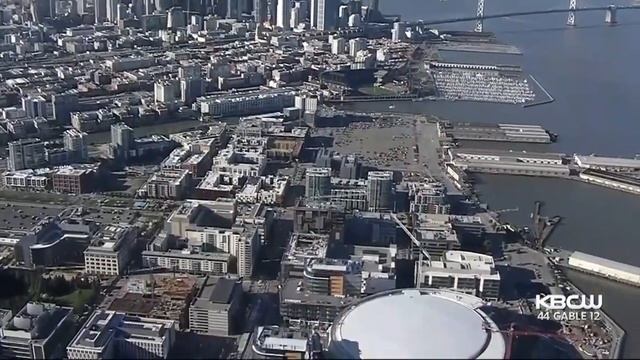 East Bay Warriors Fans Wistful as Last Vestige of 'Oracle' at Oakland Arena Removed смотреть онлайн