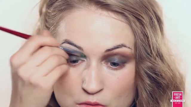 Вечерний образ Smoky eyes. Мастер-класс вечернего макияжа. смотреть онлайн