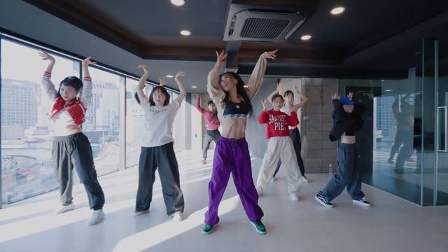 화사(HWASA) X SWF2 - Chili Dance Cover смотреть онлайн