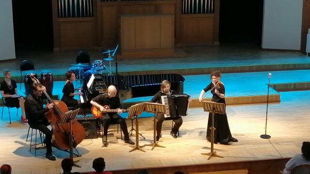 Tango Nuevo Quintet plays “Ausensias” by Astor Piazzolla смотреть онлайн