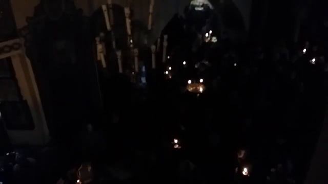 Великий Четверток - чтение 12 Евангелий - Десь висит на Древе смотреть онлайн