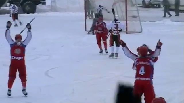 6-гол в ворота "КУЗБАССА" забивает Павел Гаврилов (76) смотреть онлайн