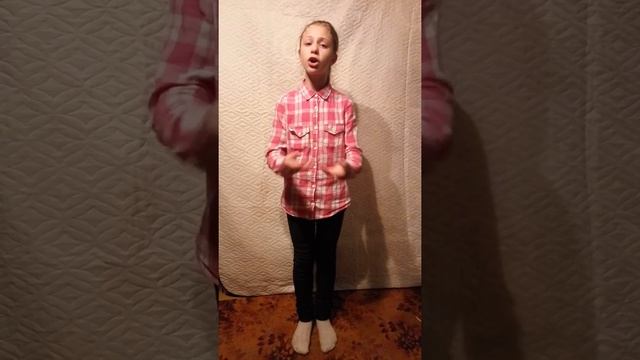Смирнова Люба. Русская народная песня "Во кузнице" смотреть онлайн