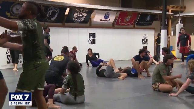 Veteran-owned business in Cedar Park teaches self-defense skills | FOX 7 Austin смотреть онлайн