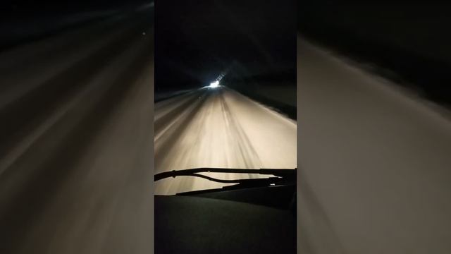 просто ночная зимняя трасса смотреть онлайн