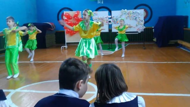 Банана мама танец 30 ноября 2017 смотреть онлайн