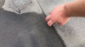 Почему бежит рулонная кровля  и как искать протечки на крыше