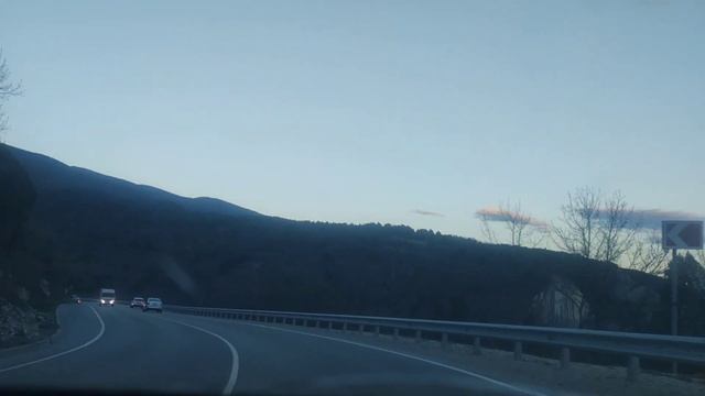 Серпантины трассы Новороссийск - Геленджик на скорости х2. смотреть онлайн
