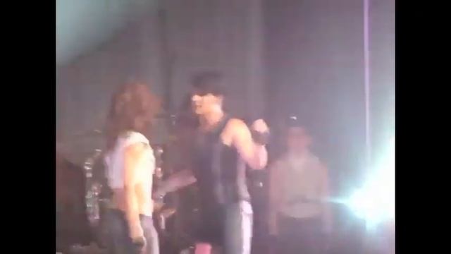 Adam Lambert & Brooke Wendle Glam Nation Tour 2010 смотреть онлайн