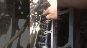 Таврия Славута регулировка зазоров клапанов вп-0,15 вып-0.30 мм.Заз, возникли ошибки интересно...