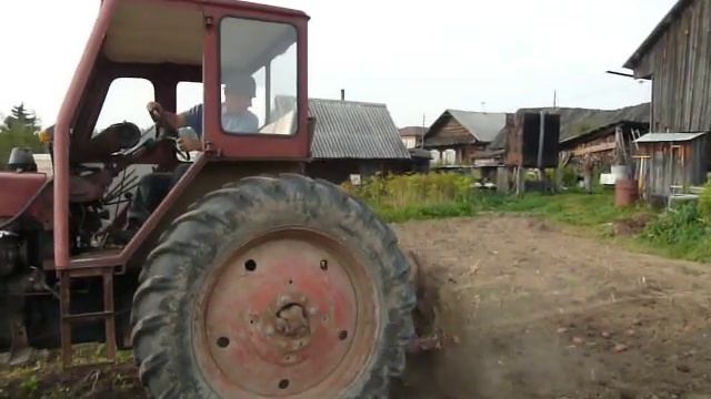 Самодельная роторная однорядная копалка c цепной передачей-подобие КТН-1Б смотреть онлайн